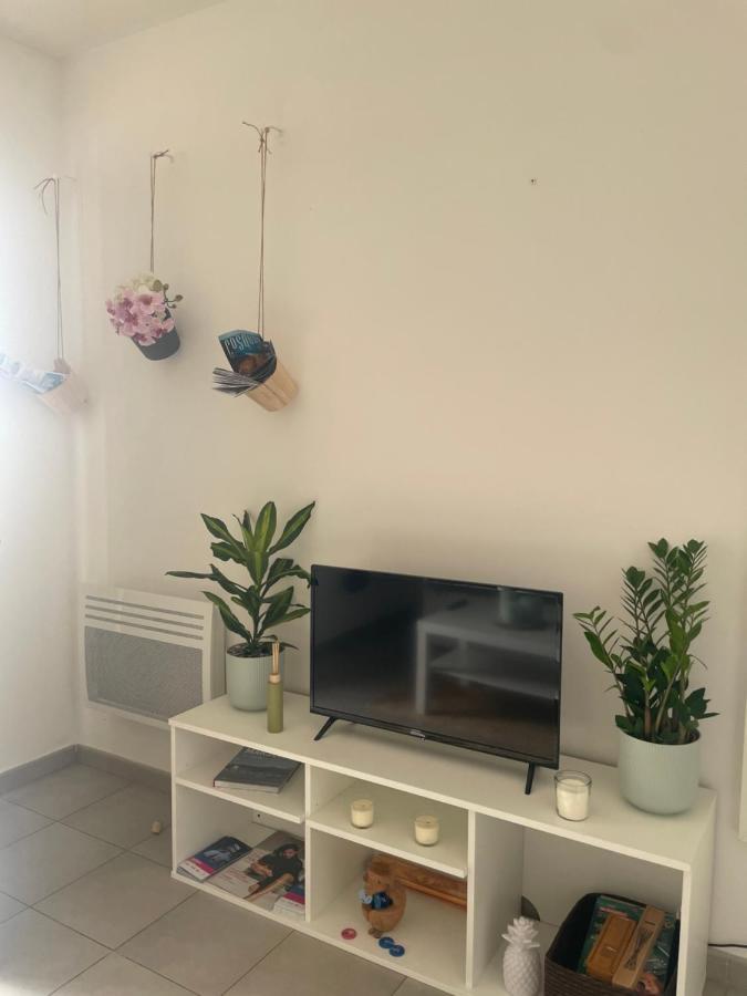 Studio Vieux Port Chez Fanette Apartment Marseille Luaran gambar
